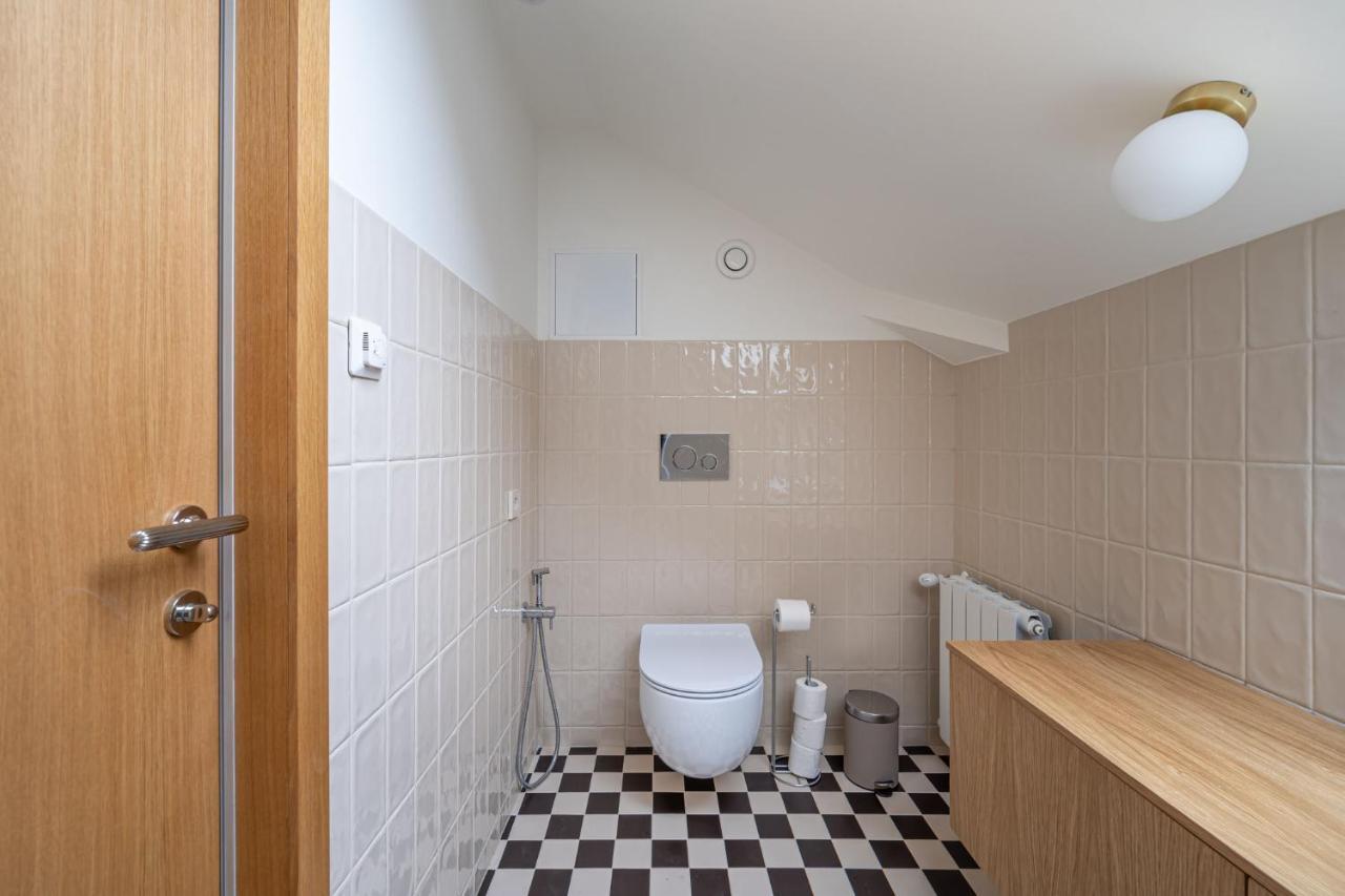 Bright Designer Apartment In City Centre Riga Eksteriør billede