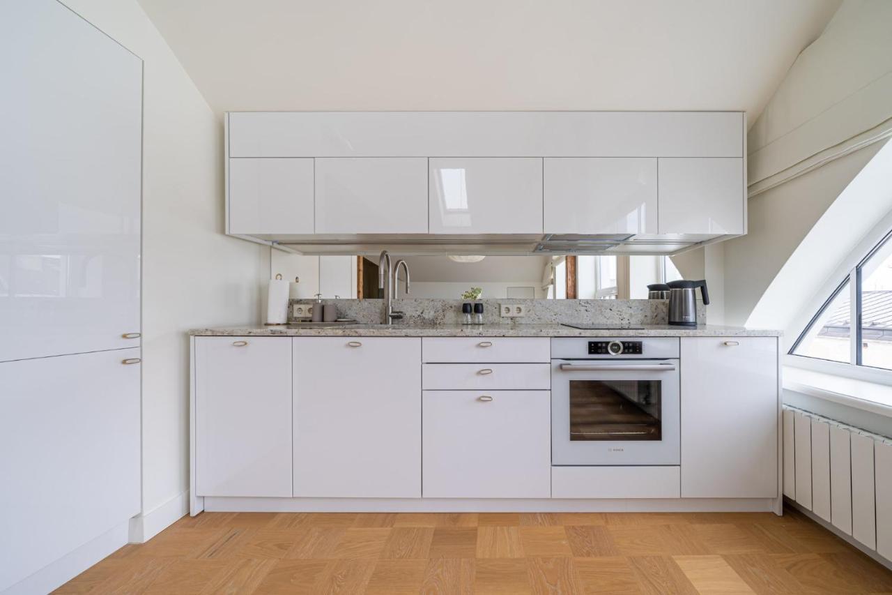 Bright Designer Apartment In City Centre Riga Eksteriør billede